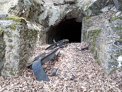 Ancien mine de fer, sous le Pic de la Pena.